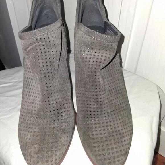 Vince Camuto Grey Suede Leather Booties 8 - Picture 5 of 5